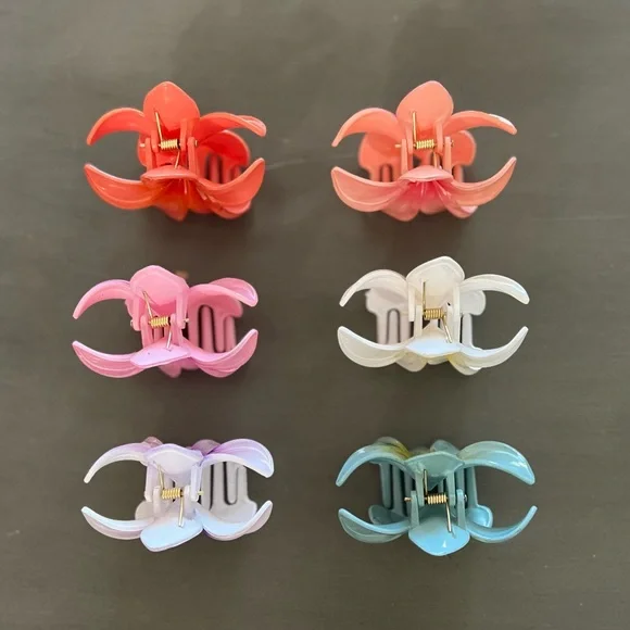 Plumeria Bright Orange Mango Center Floral Flower Glossy 3" Hawaiian Hair Clip - Picture 4 of 5